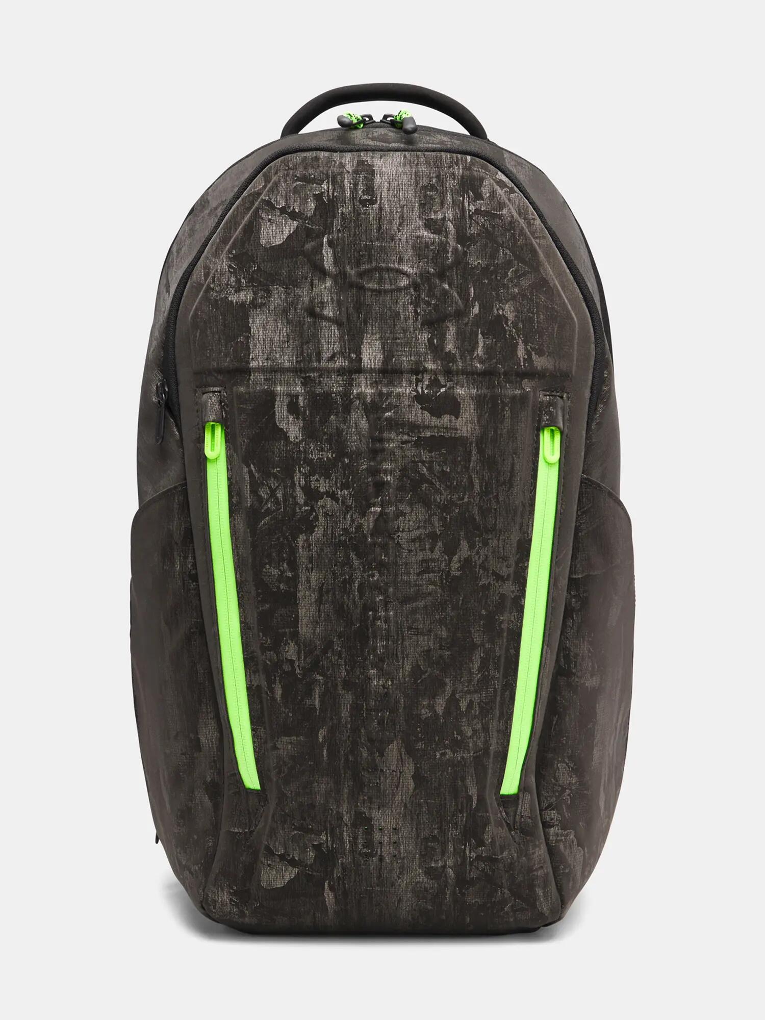 UNDER ARMOUR picture