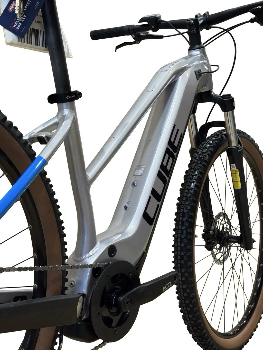 Ricondizionata-E-Mountain bike Cube Reaction Hybrid Performance-Stato eccellente 9/12