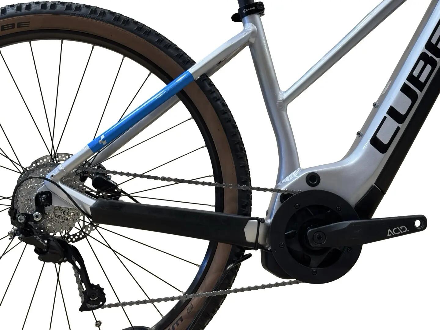 Ricondizionata-E-Mountain bike Cube Reaction Hybrid Performance-Stato eccellente 10/12