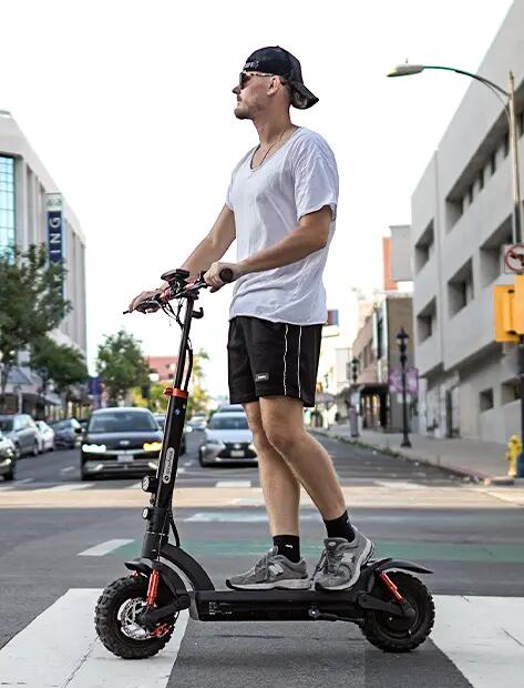 Adulte Mobilité urbaine Trottinette électrique tout-terrain suspension double 8/17