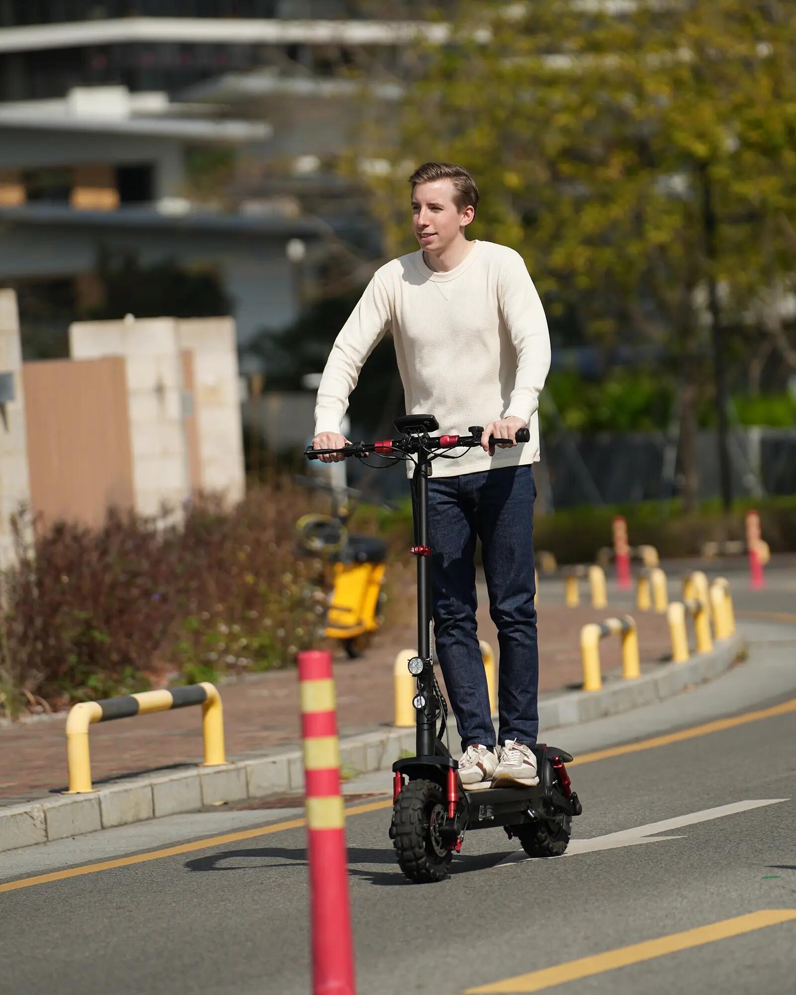Adulte Mobilité urbaine Trottinette électrique tout-terrain suspension double 15/17