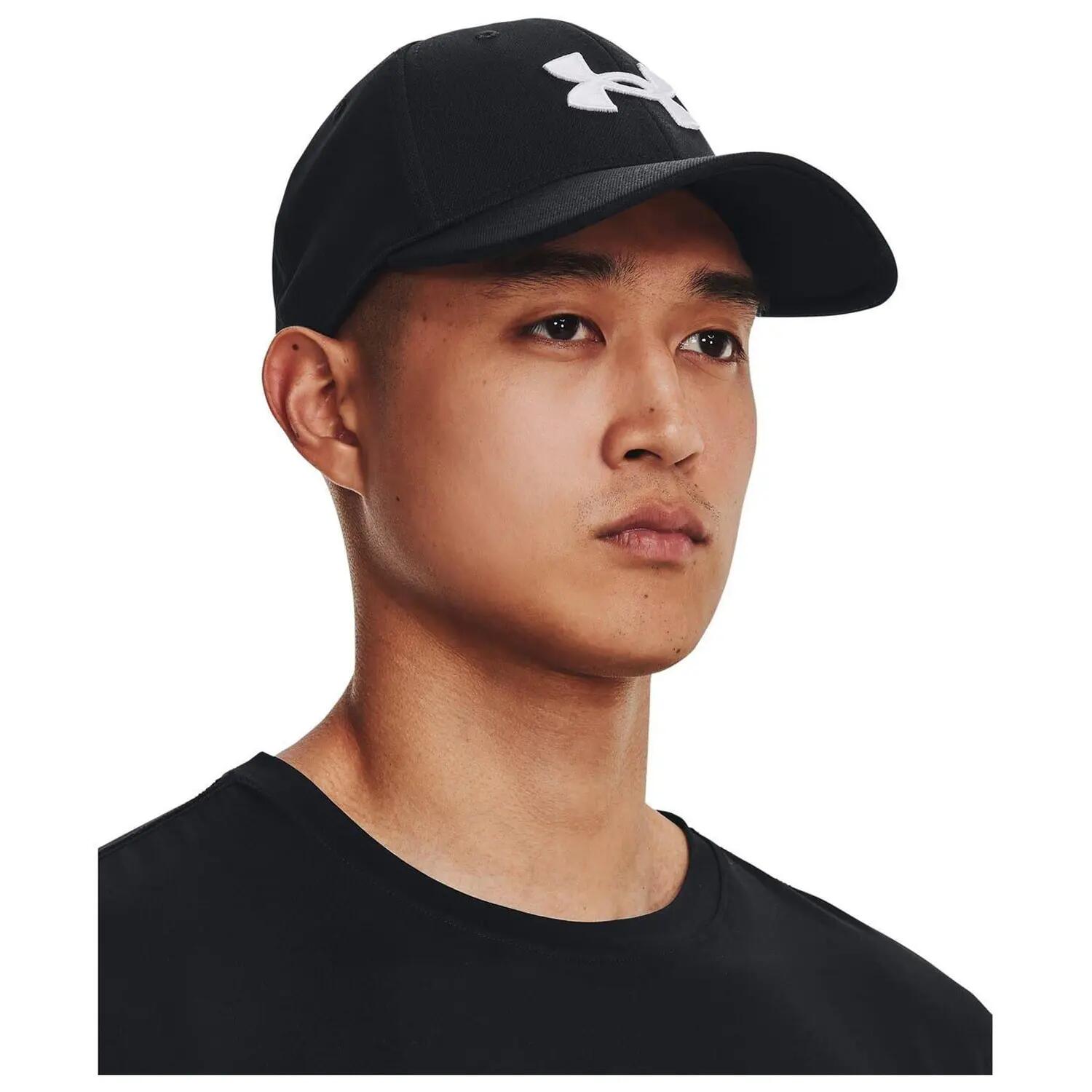 UNDER ARMOUR picture