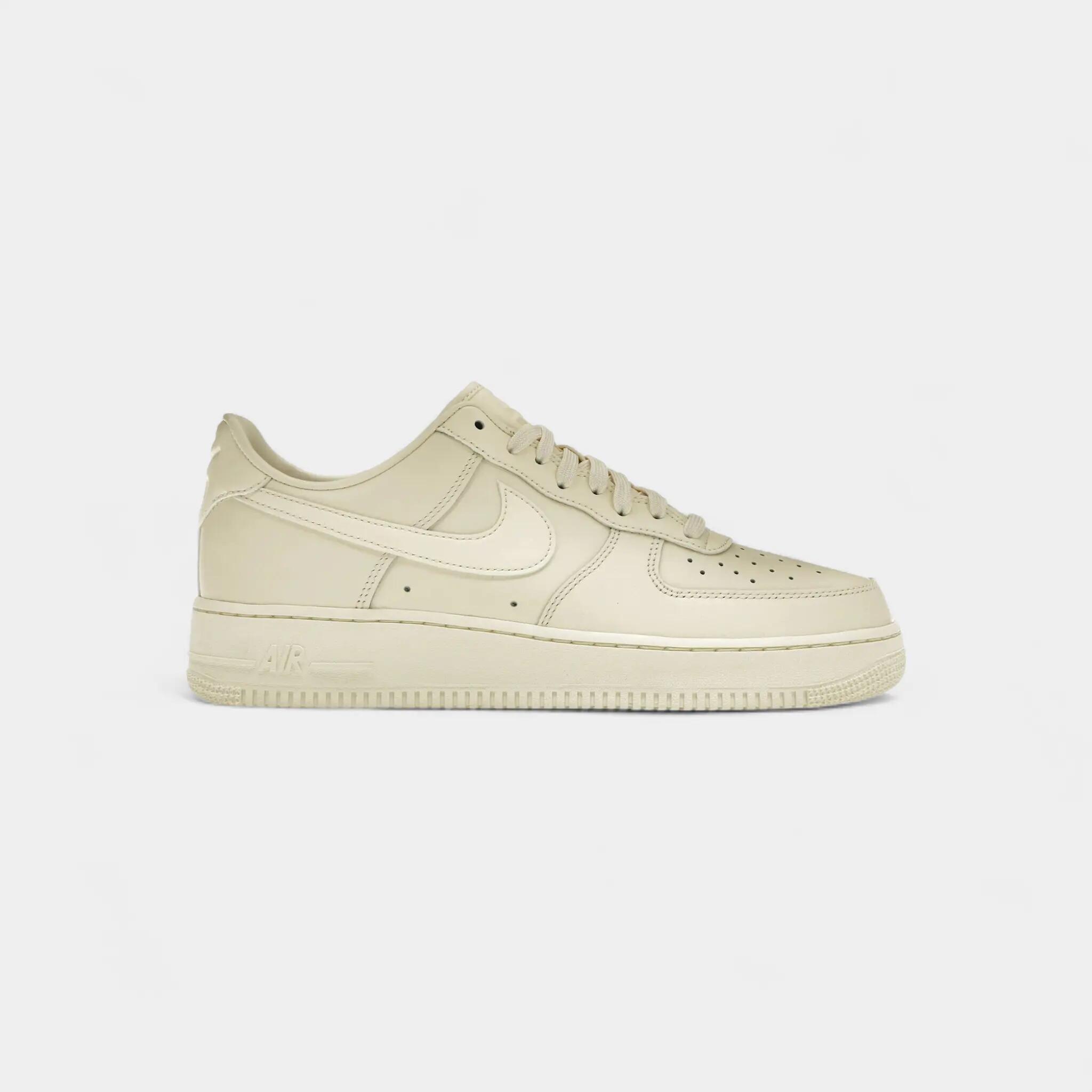 NIKE picture