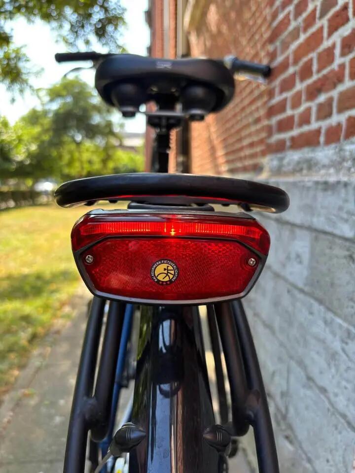 Tussen Particulieren - Damesfiets Batavus type Monaco 2/7