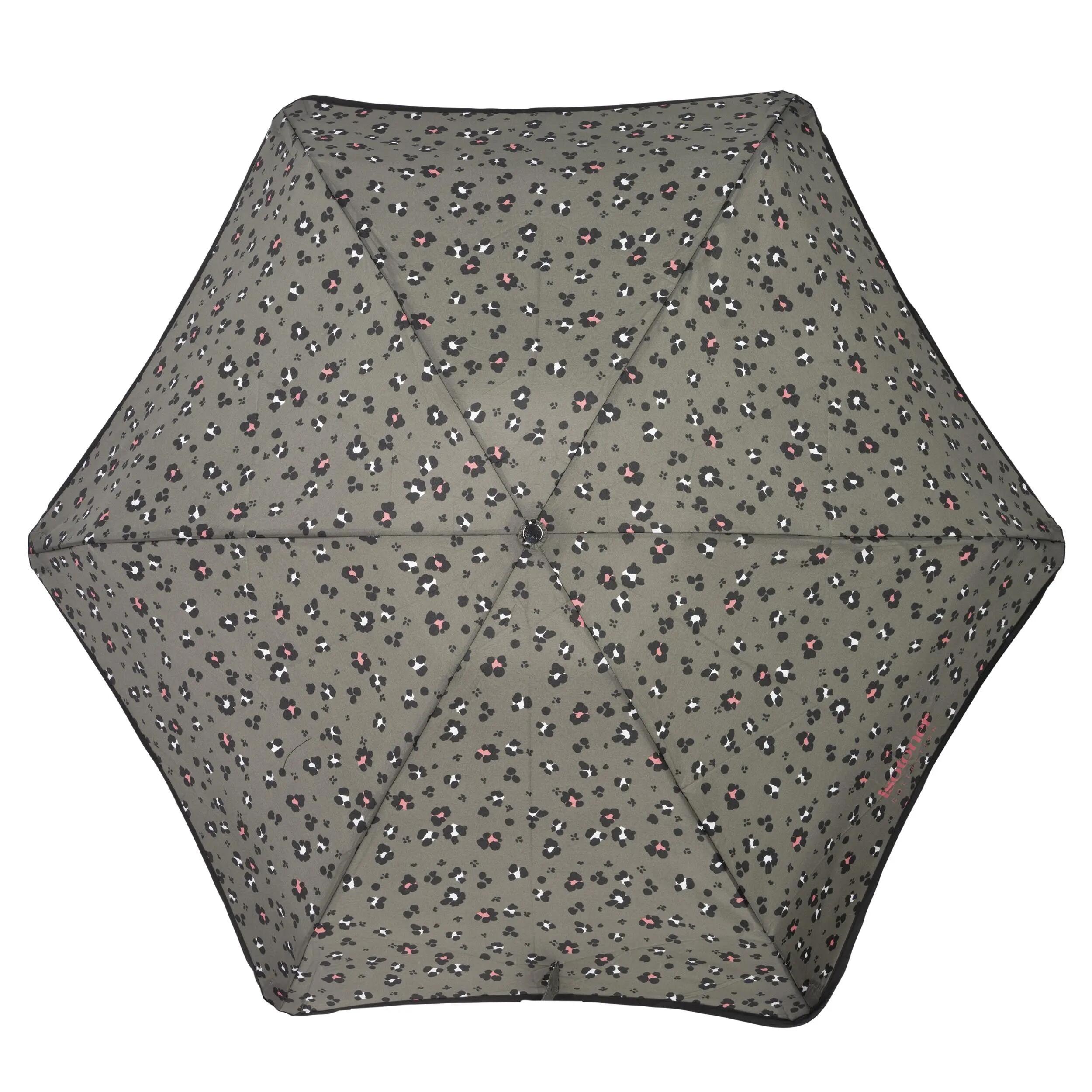 Paragua Xtra: resistente al vuelco, compacto y ligero, 17,5 cm, repelente al 3/5
