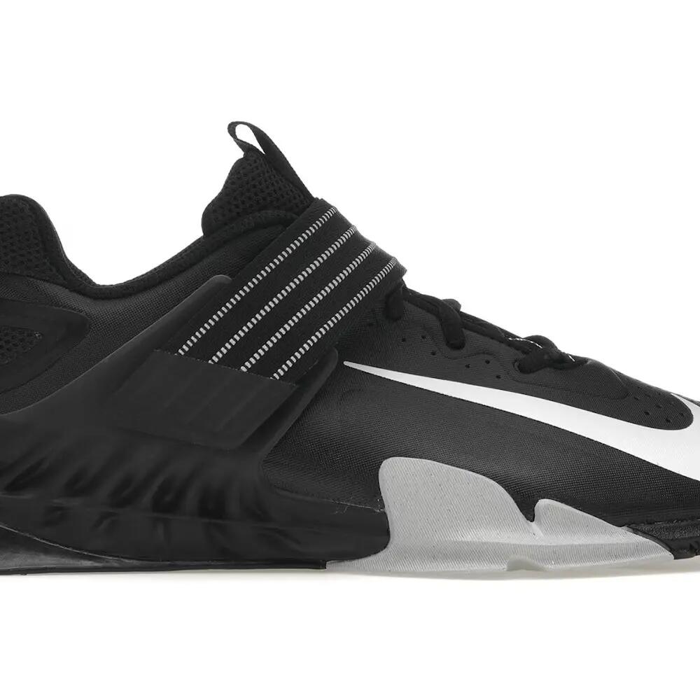 Nike Savaleos Black White
