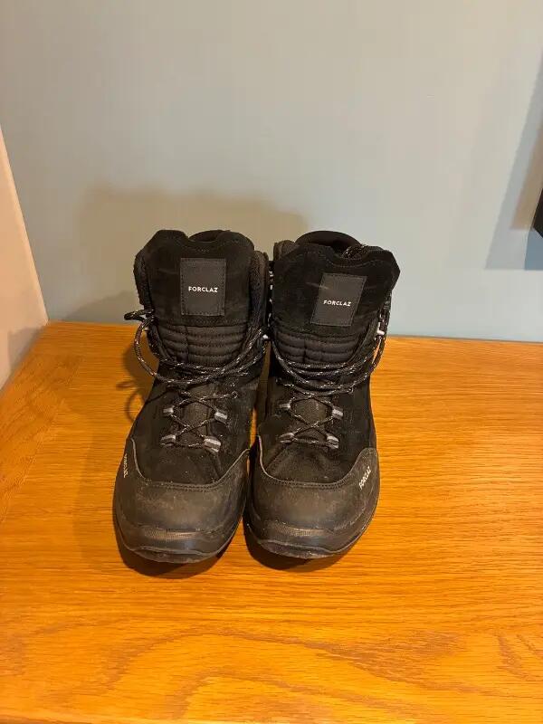 Entre Particuliers - Chaussures de marche robustes 2/5