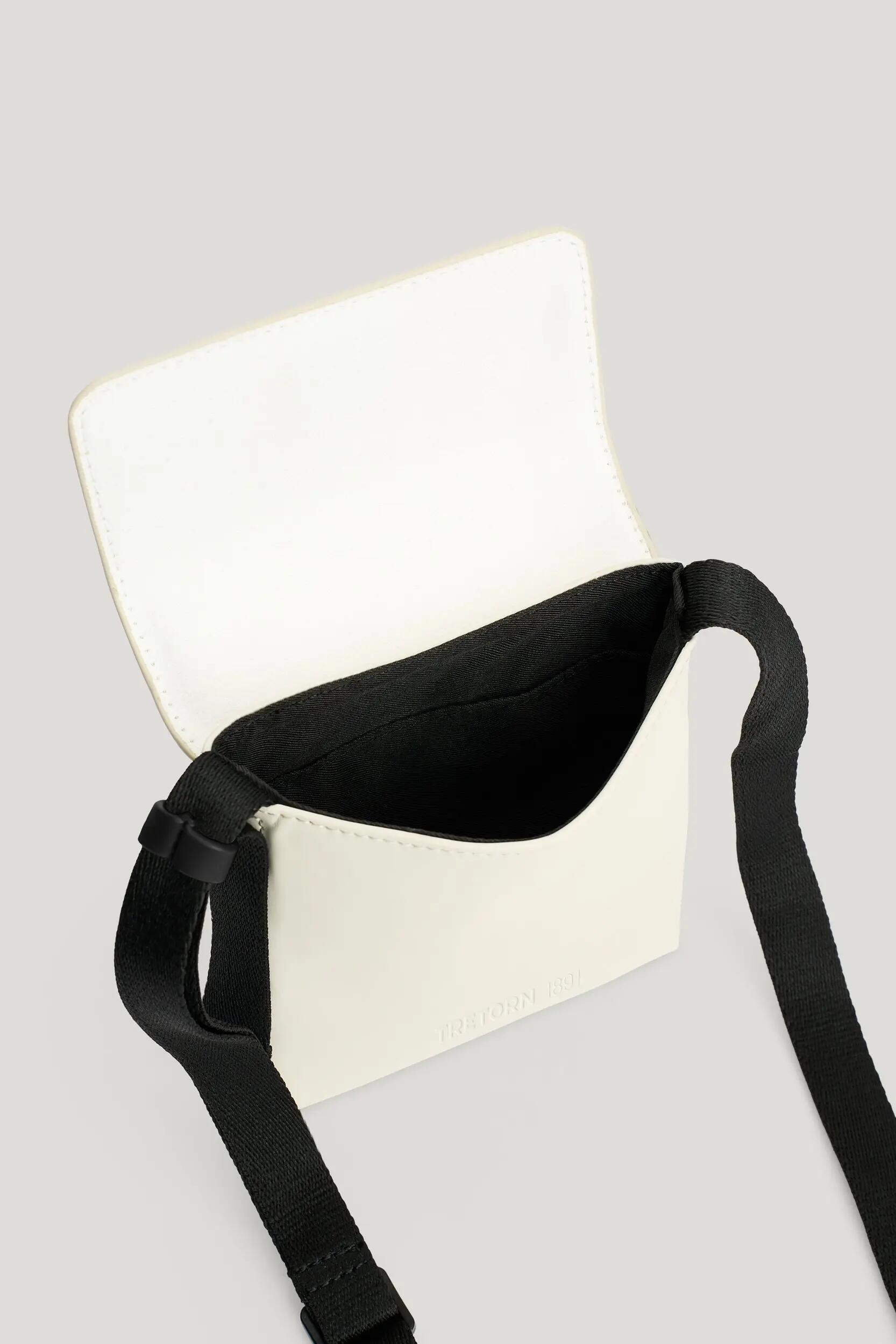 ACC BAG 4/4
