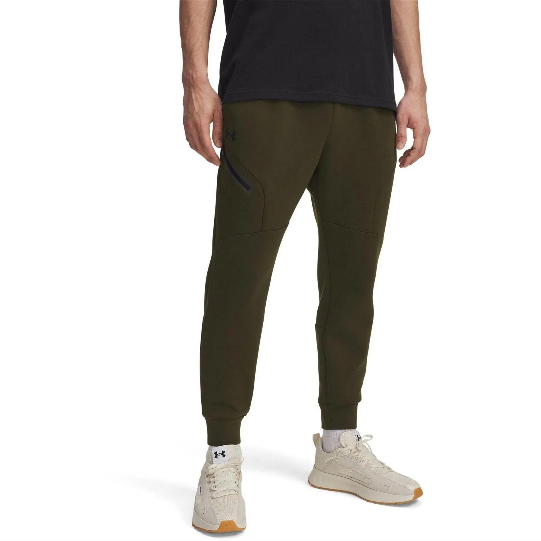 UNDER ARMOUR picture