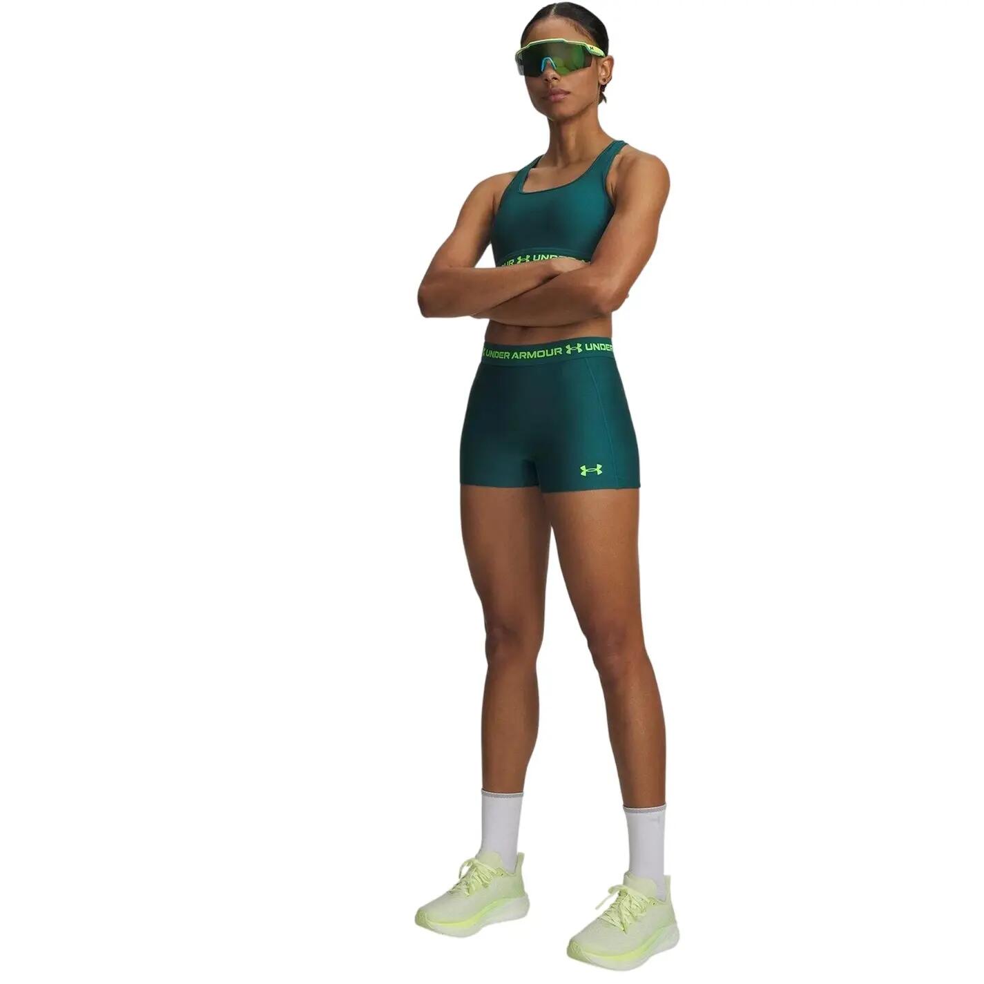 UNDER ARMOUR picture