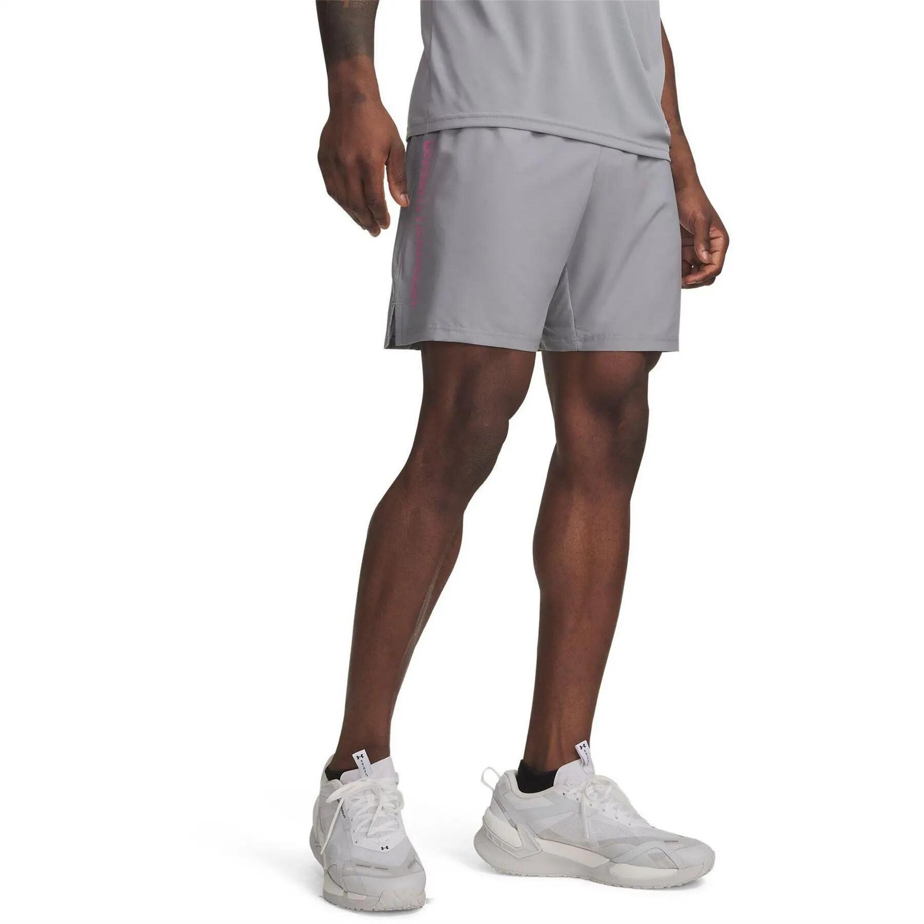 UNDER ARMOUR picture