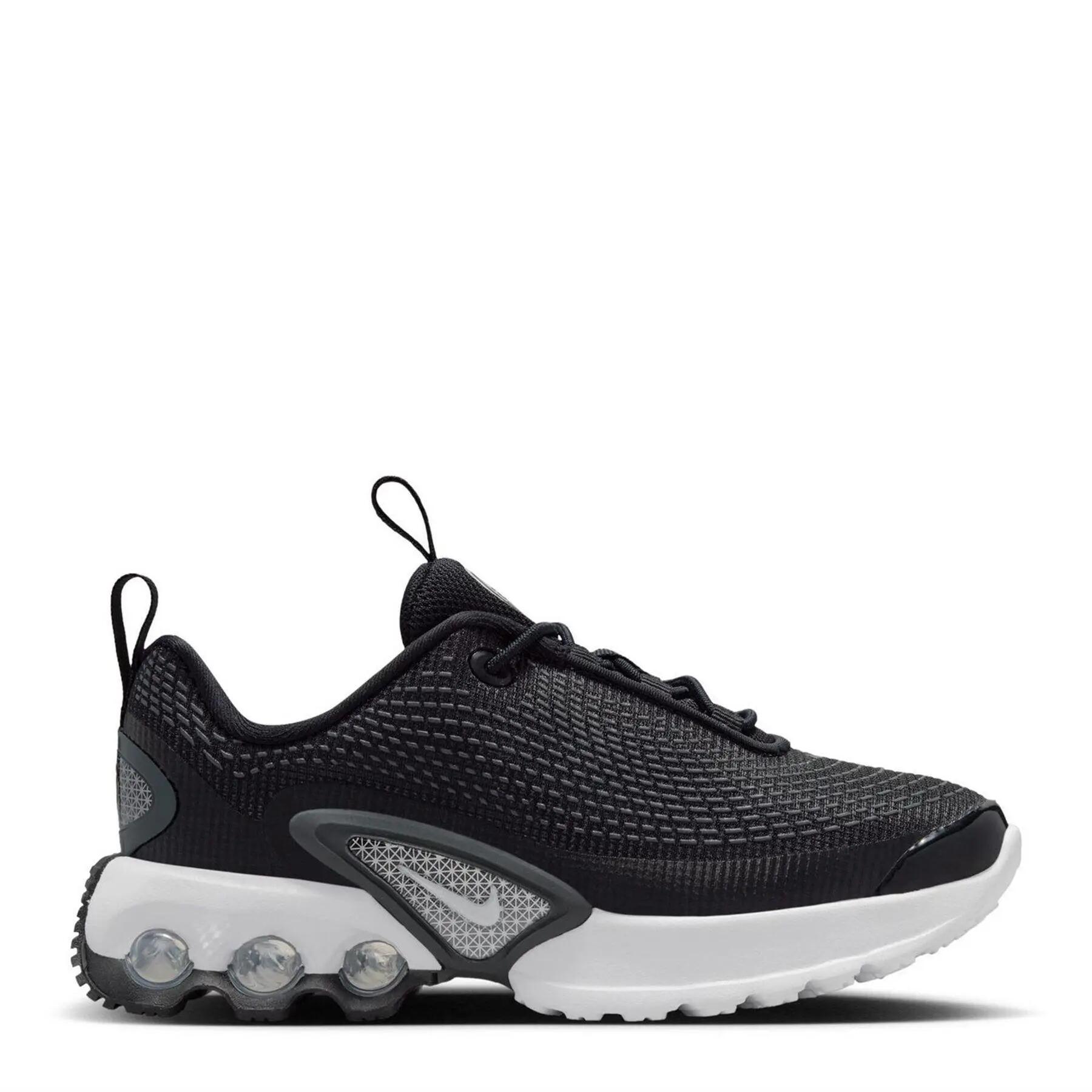 NIKE picture