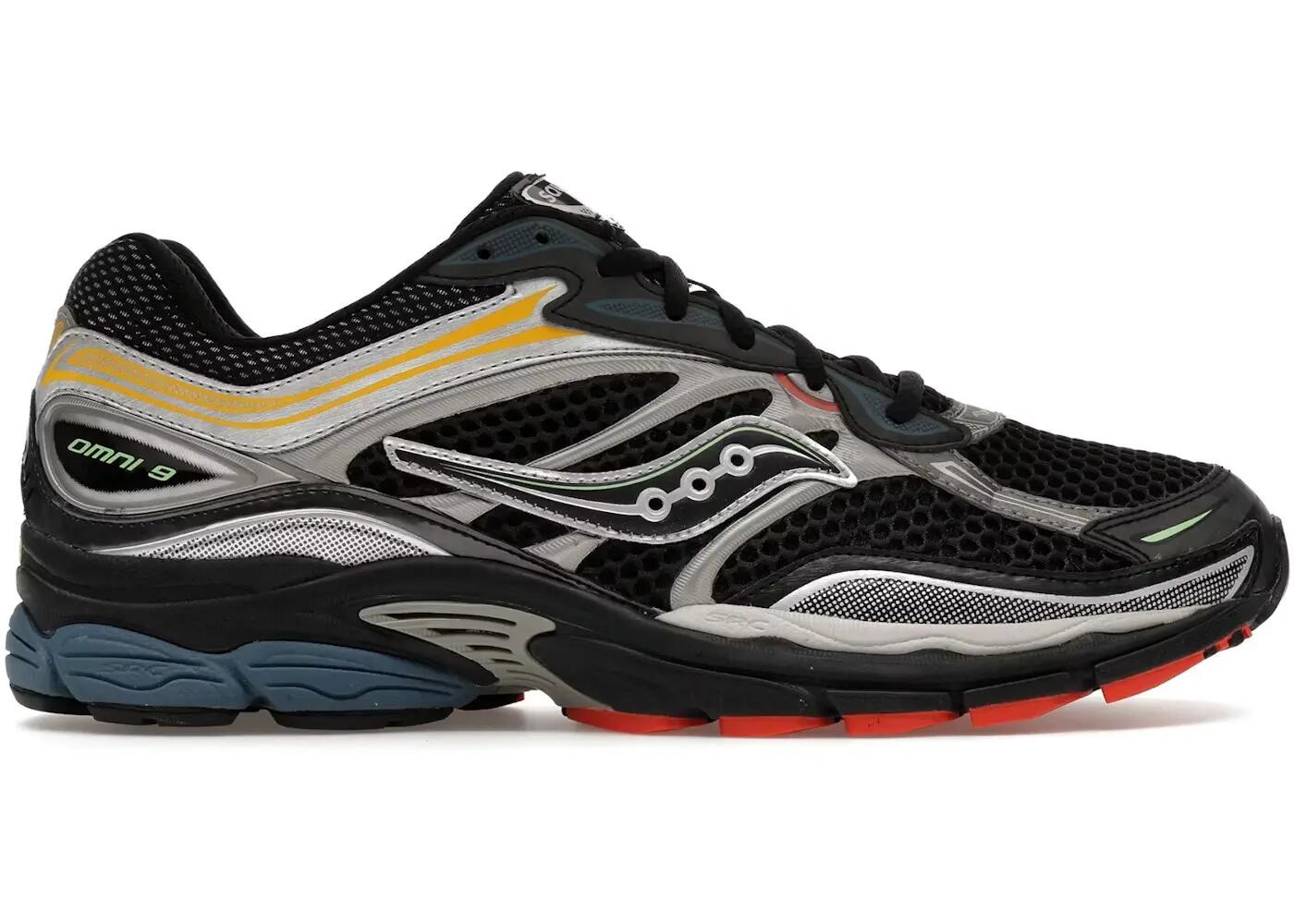 SAUCONY picture