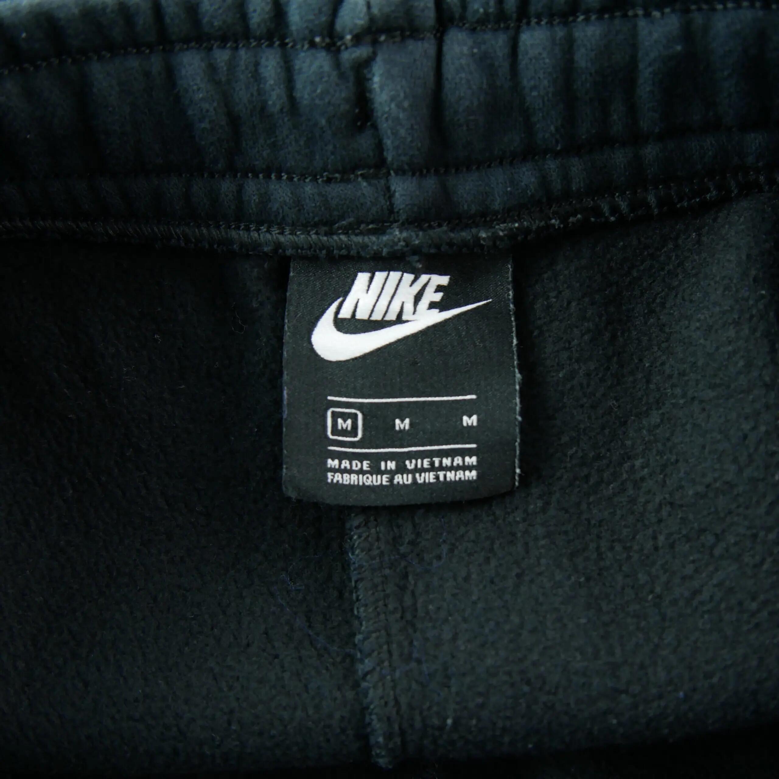 Second hand - Joggings Donna Nike Icon Clash - Stato eccellente 5/7
