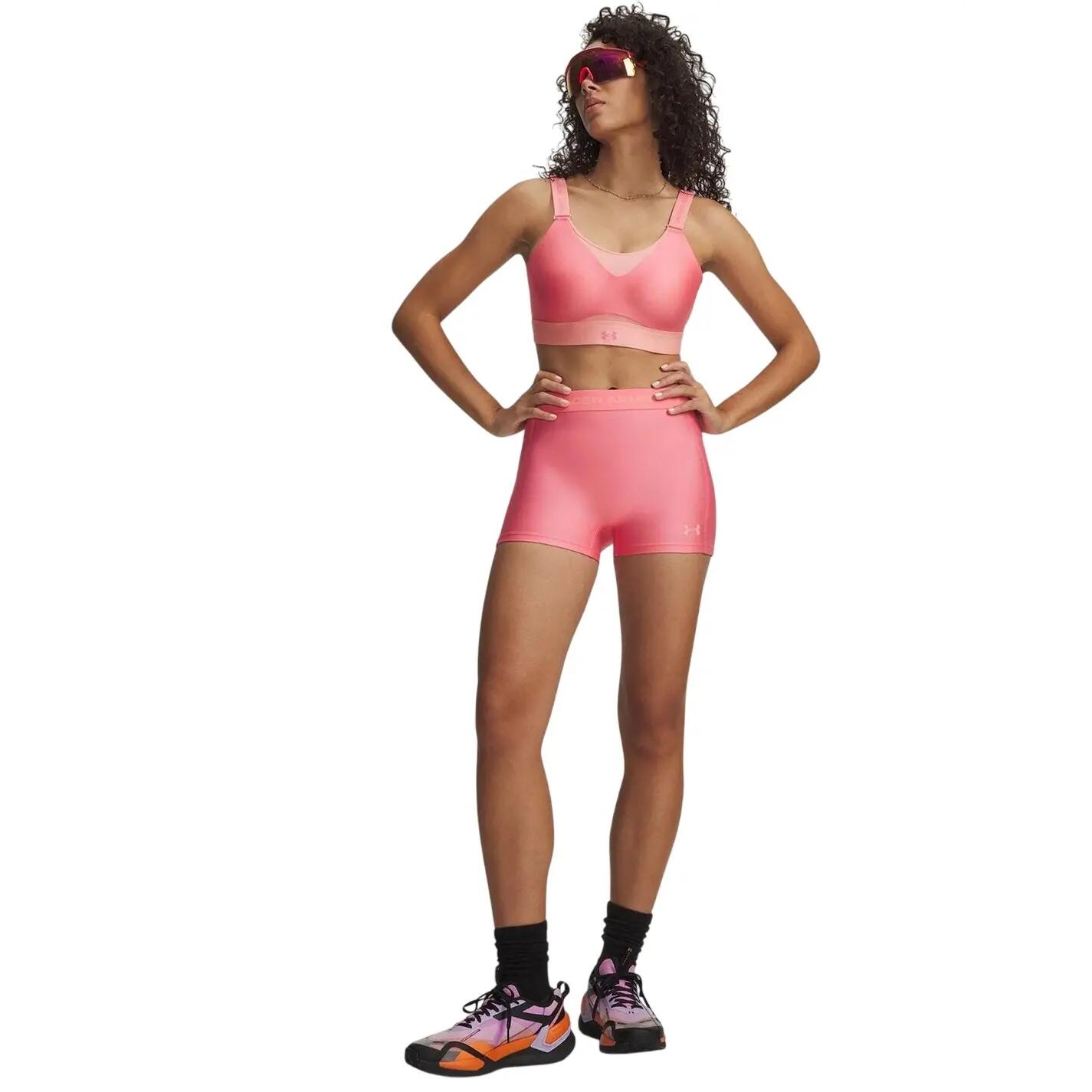 UNDER ARMOUR picture