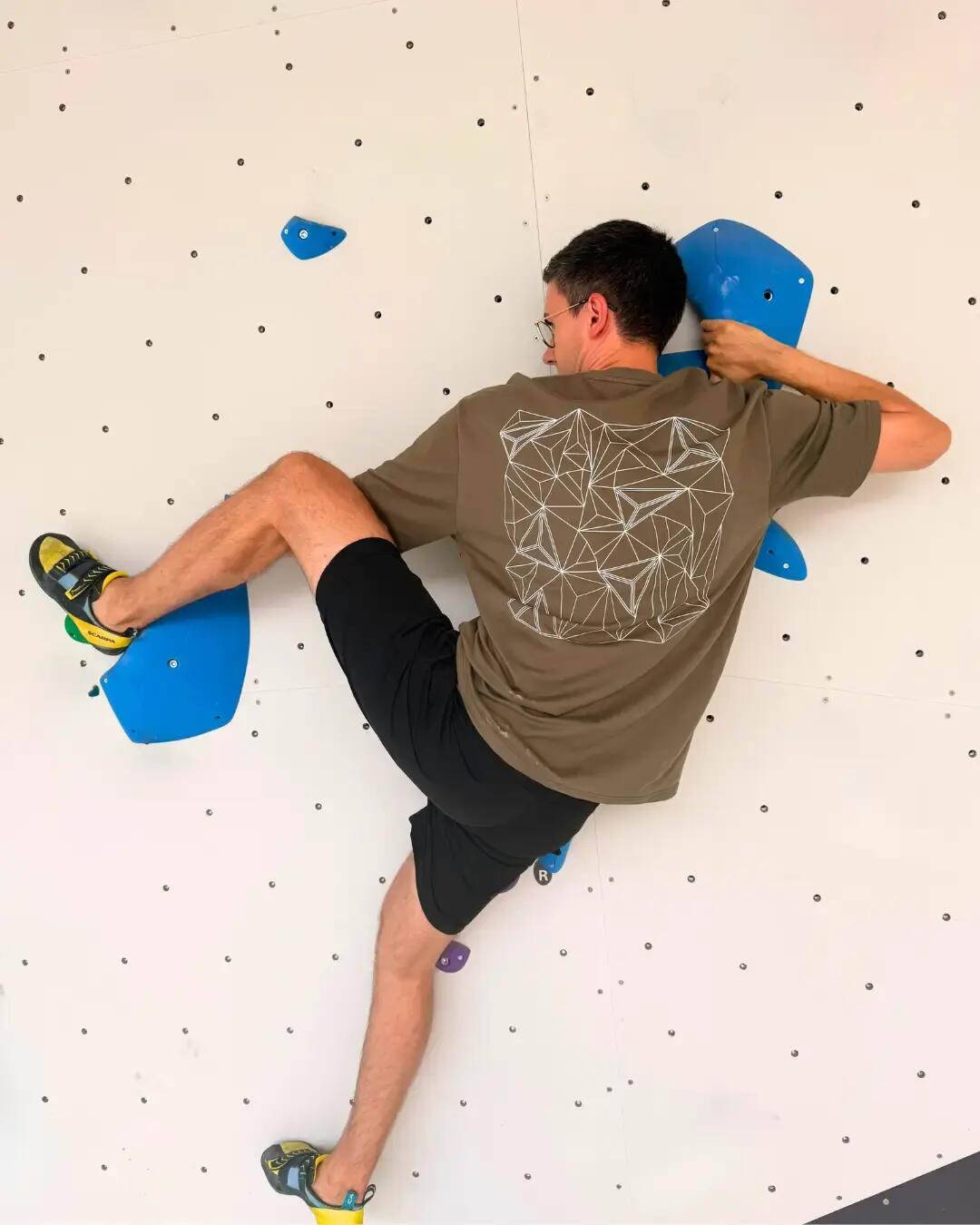 Oversized Boulder-Shirt Volumes Oliv 3/4