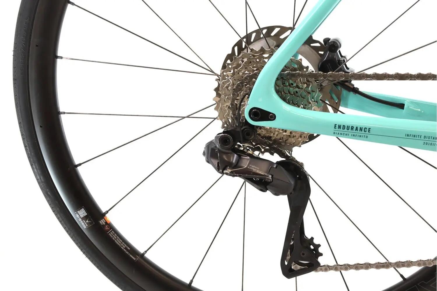 Segunda Vida · Bicicleta carretera ·  Infinito ICR Di2 12V · Muy buen estado 3/8