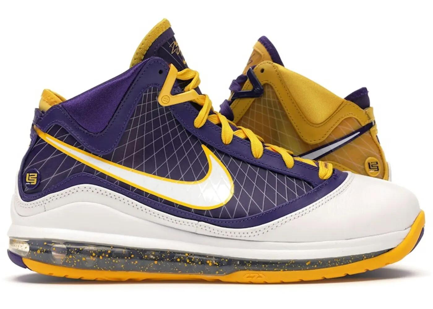 Zapatillas deportivas para hombre - Nike LeBron 7 QS - Morado 2/3