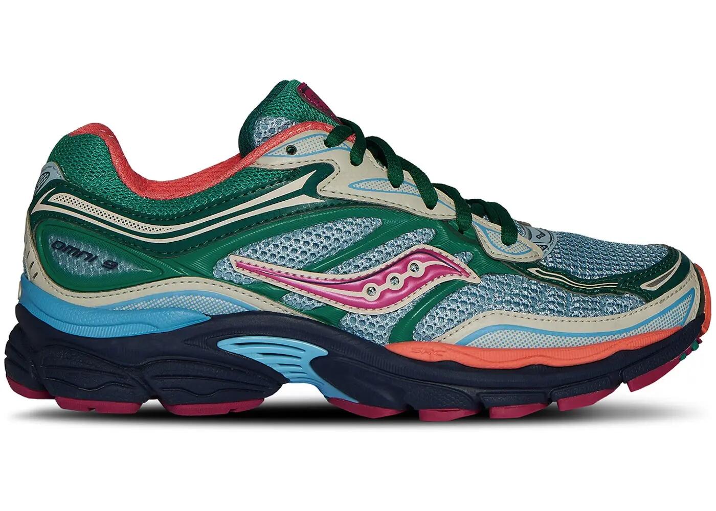 SAUCONY picture
