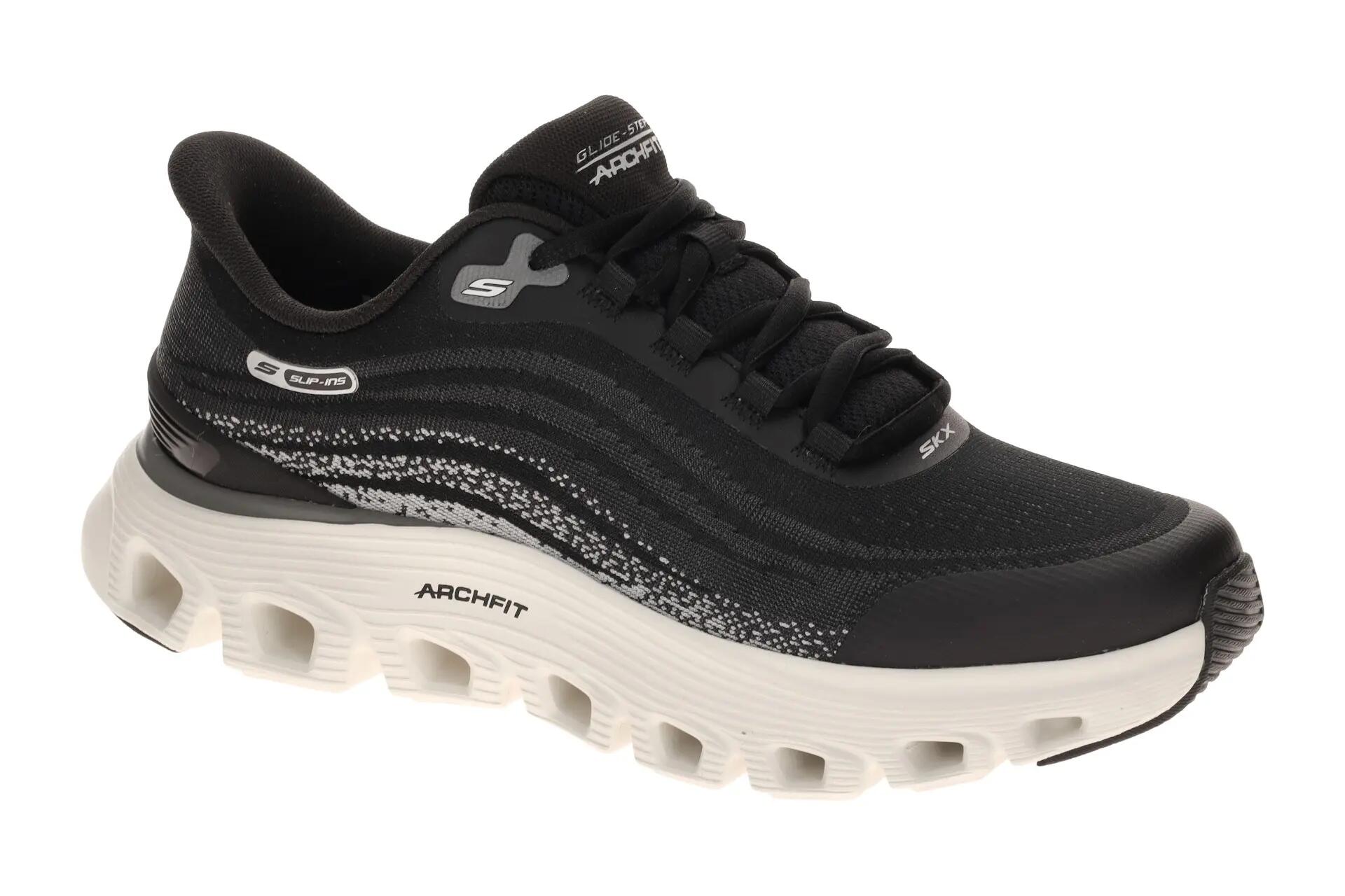 SKECHERS picture