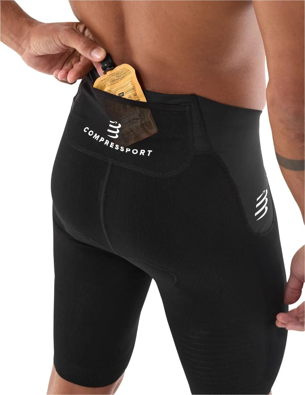 Pantaloncini da triathlon Compressport Tri Under Control neri da uomo 4/5