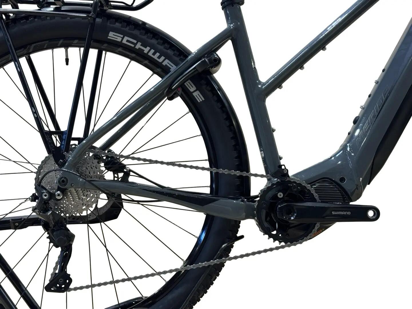 Segunda Vida - bicicleta eléctrica Merida eBig.Tour 400 EQ Shimano - Como nuevo 12/14