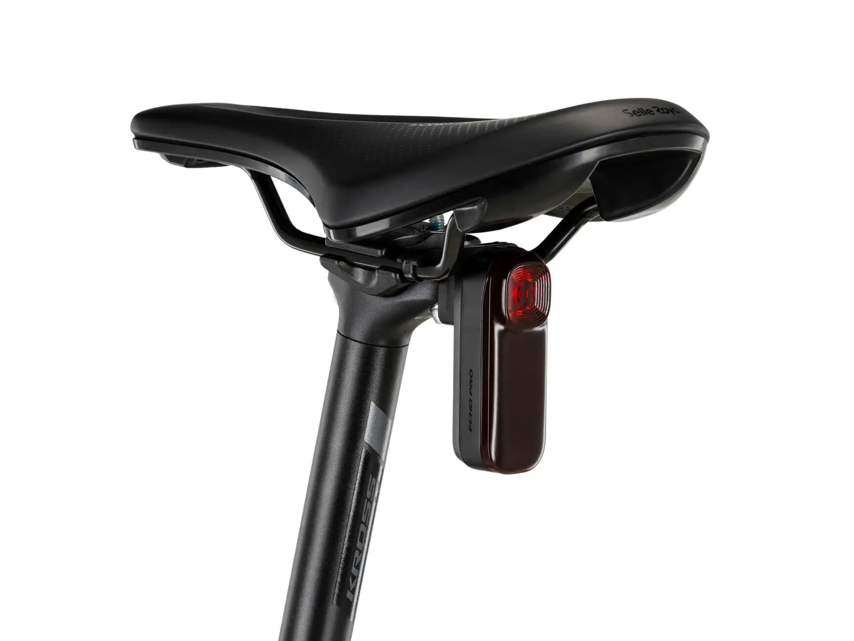 Radar rowerowy KROSS ECHO PRO z funkcją lampki 90 lm 3/7