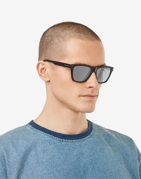 HAWKERS - Occhiali da sole per uomini e donne Nero CHROME - ONE LS RAW 8/9