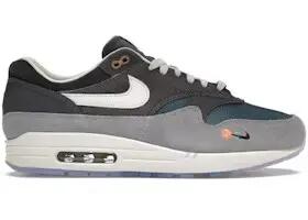 NIKE picture