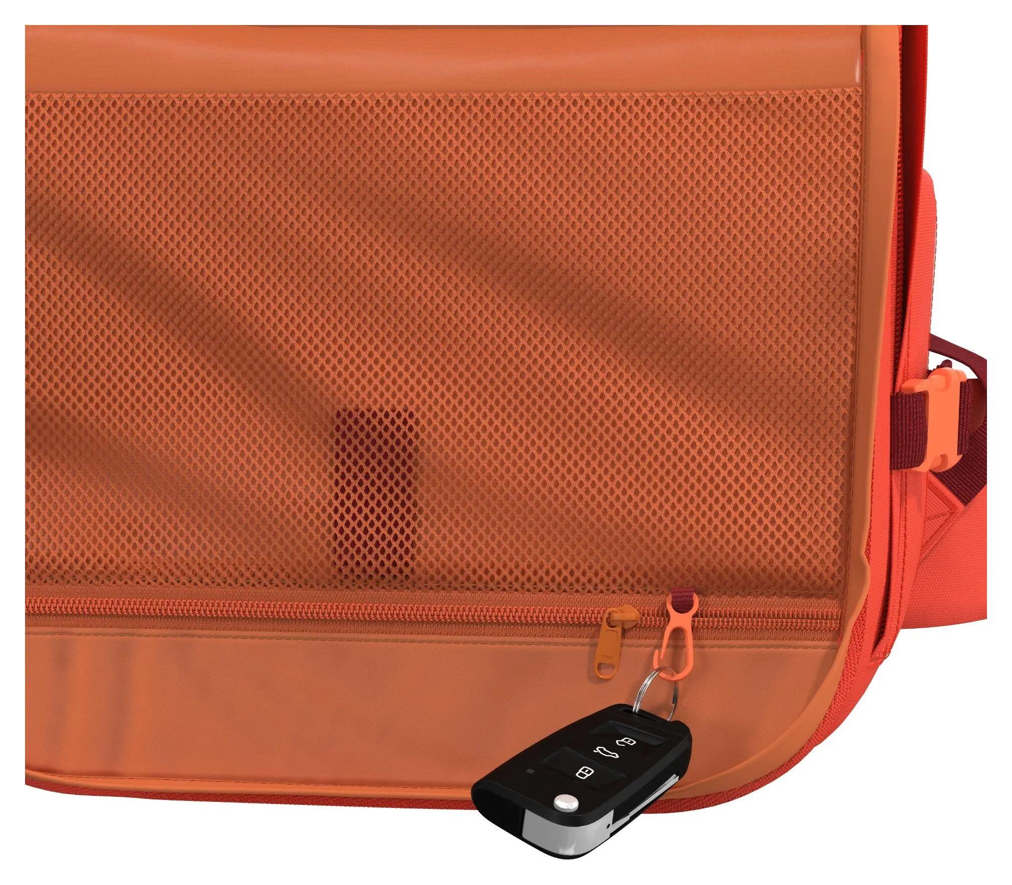 Batoh do letadla CabinZero Classic Plus 32L 11/12