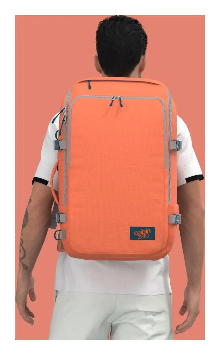 Cestovní batoh CabinZero Adventure Pro 42 l 11/14