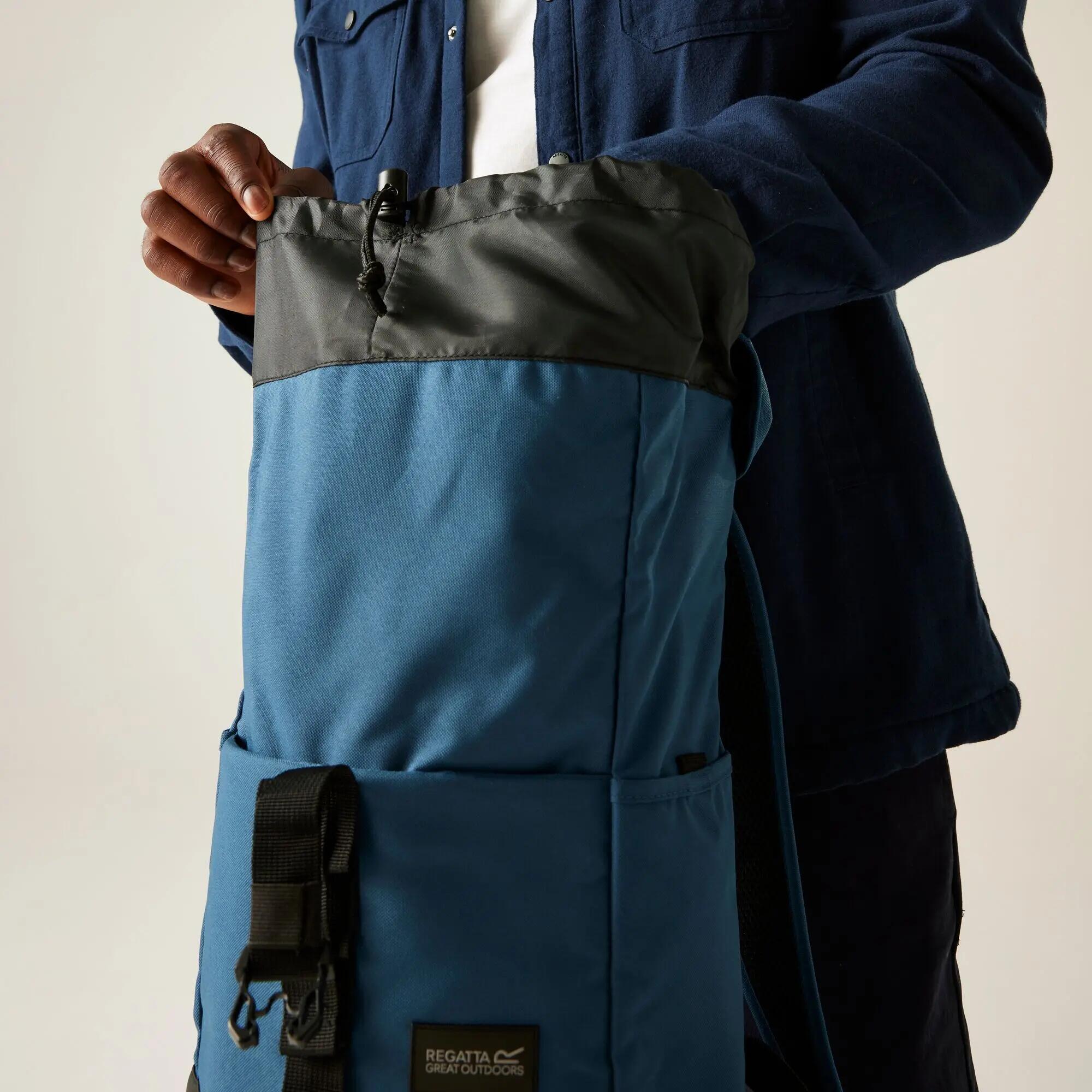 Zaino Shilton II 15L 6/11