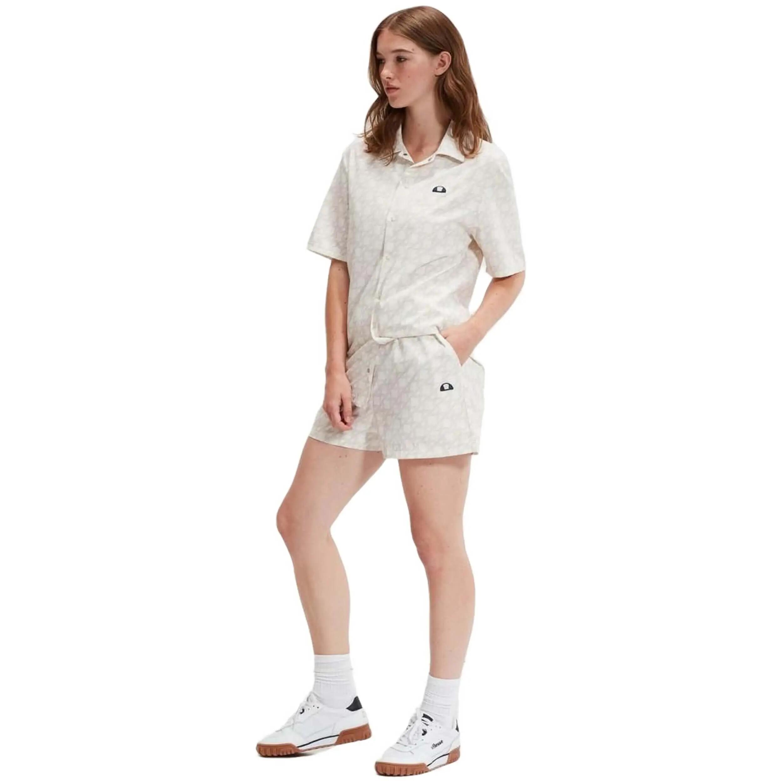 Pantaloncini Ellesse modello Merle per donne 2/4