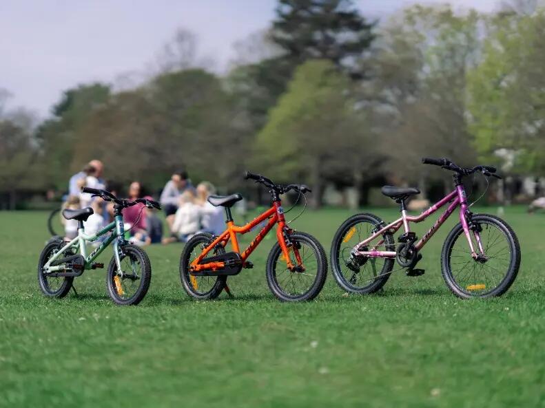 Huffy 20-Zoll Literide Fahrrad, Orange und Grau, für 7- bis 9-Jährige 12/12