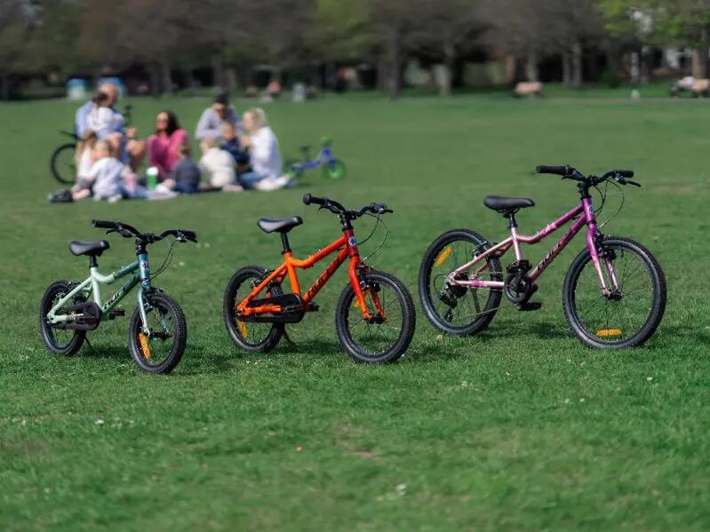 Huffy 20-Zoll Literide Fahrrad, Orange und Grau, für 7- bis 9-Jährige 11/12