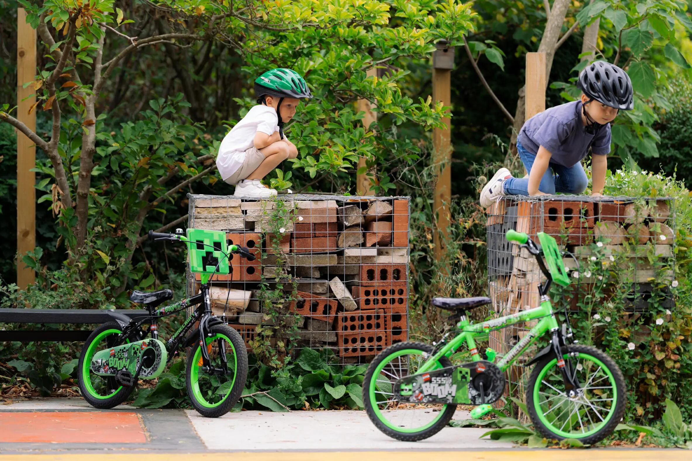 Bicicleta infantil HUFFY Minecraft de 16 polegadas 10/12