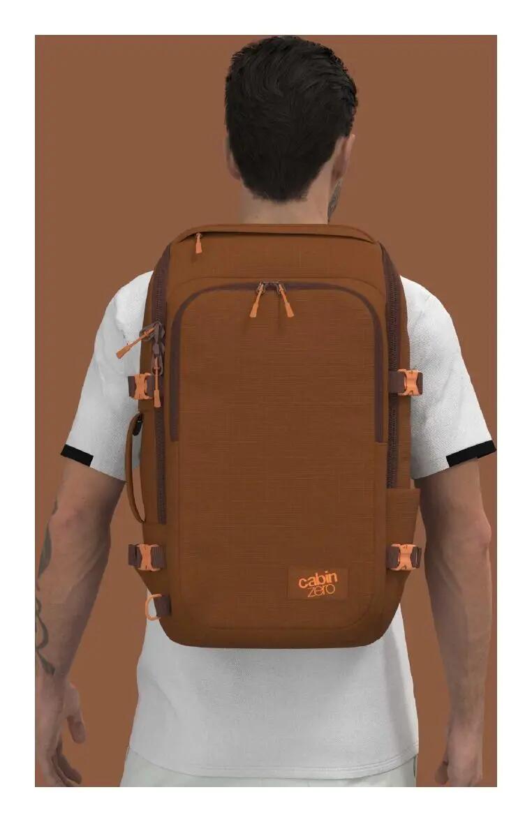 Cestovní batoh CabinZero Adventure Pro 32 l 10/11
