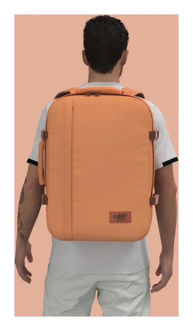 Cestovní batoh CabinZero Classic 44L 11/12