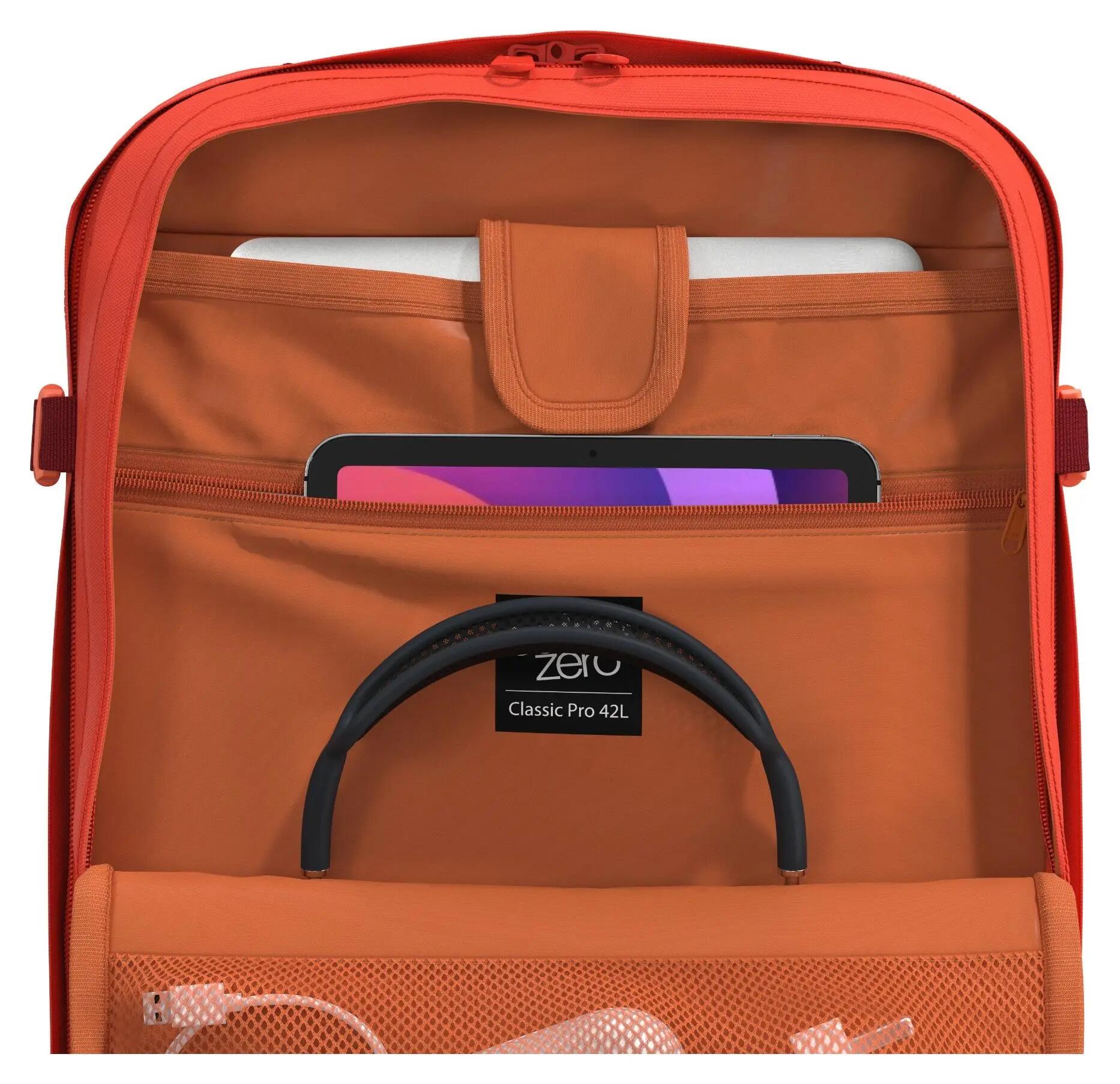 Cestovní batoh CabinZero Classic Pro 42L 12/15