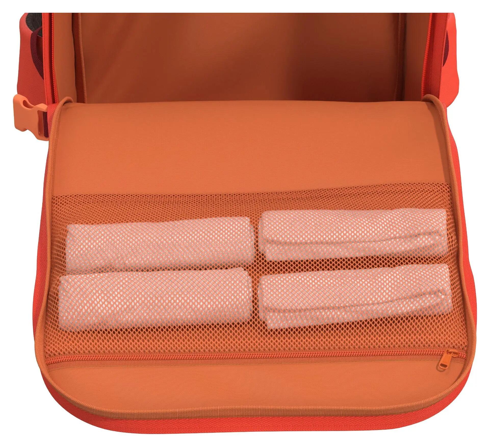 Cestovní batoh CabinZero Classic Pro 42L 14/15