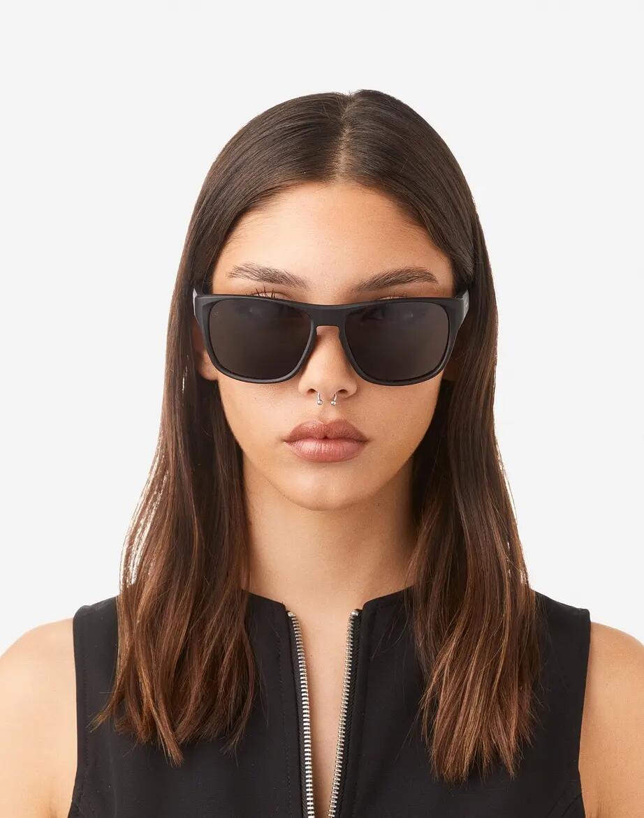 HAWKERS - Lunettes de soleil pour Homme et Femme polarisés noirs noirs - GRIP 8/10