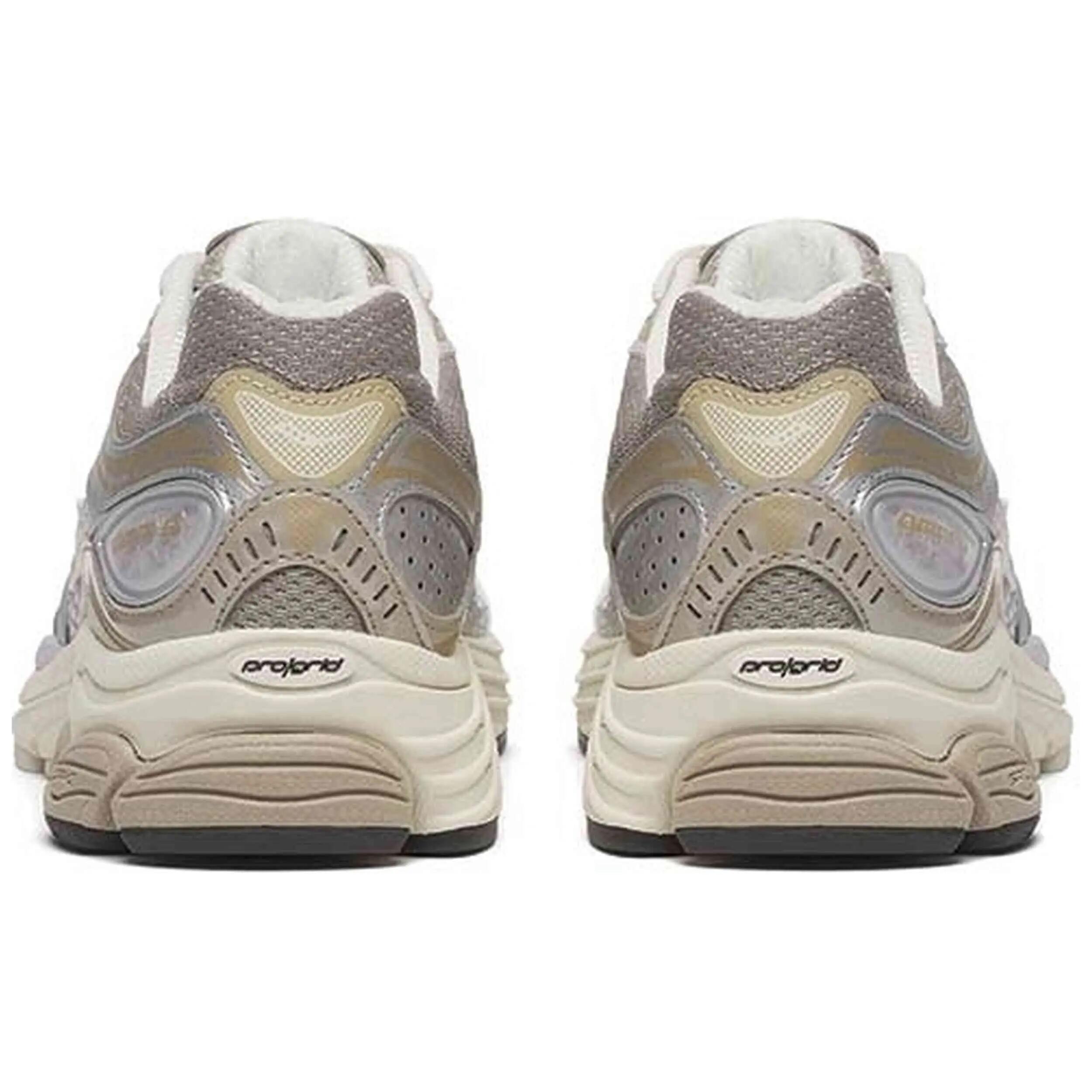 Turnschuhe Saucony Modell Saucony Progrid Omni 9 "Lilac" für frauen 3/4