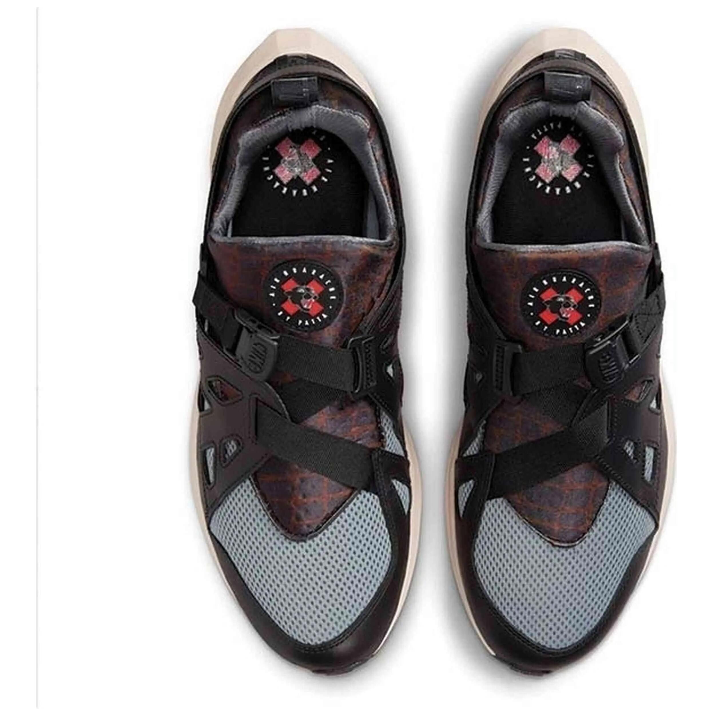 Sapatilhas Nike modelo Nike Air Huarache 20Y24 x Patta "Black" para homem 5/5