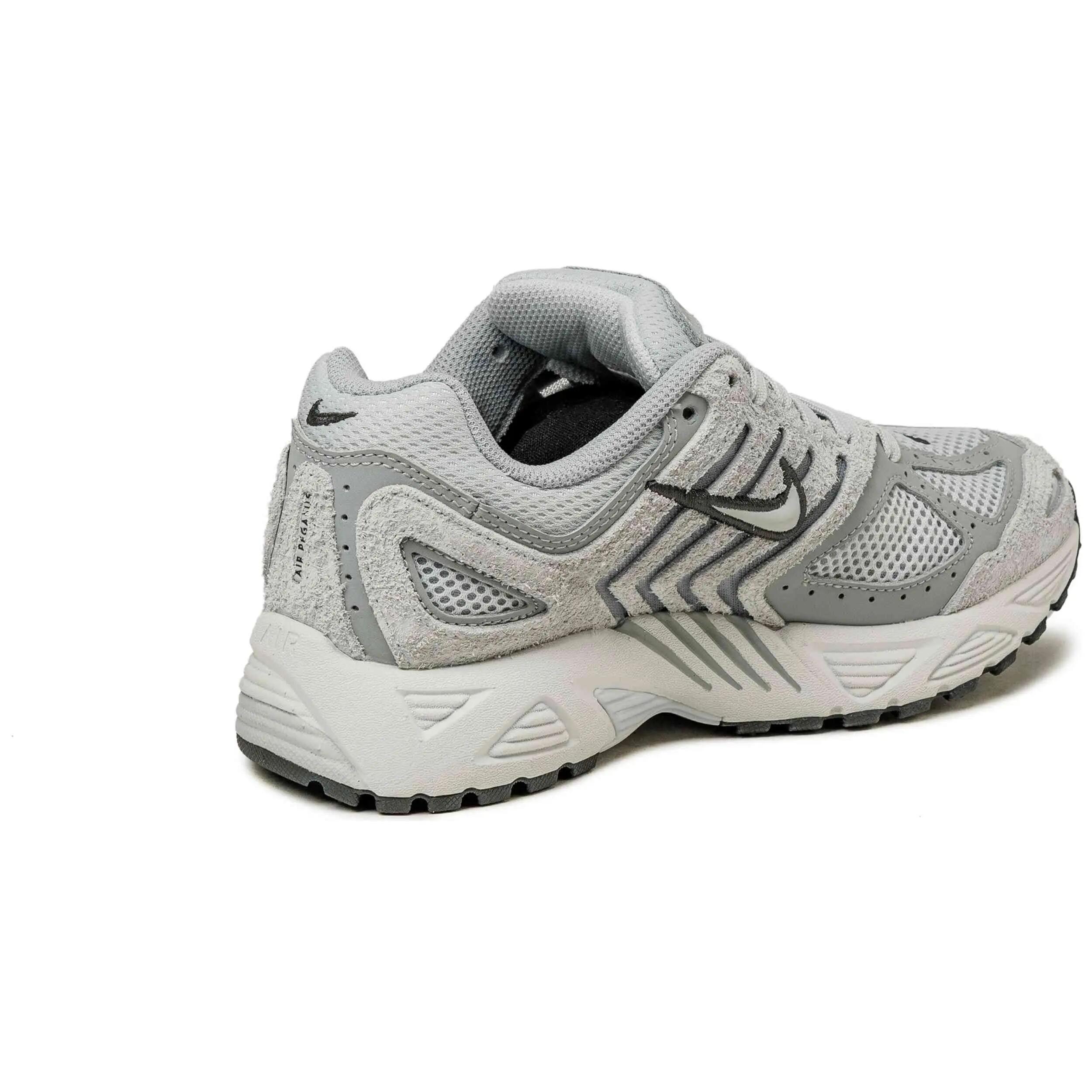 Sapatilhas Nike modelo HJ5271-001 para mulheres 3/3