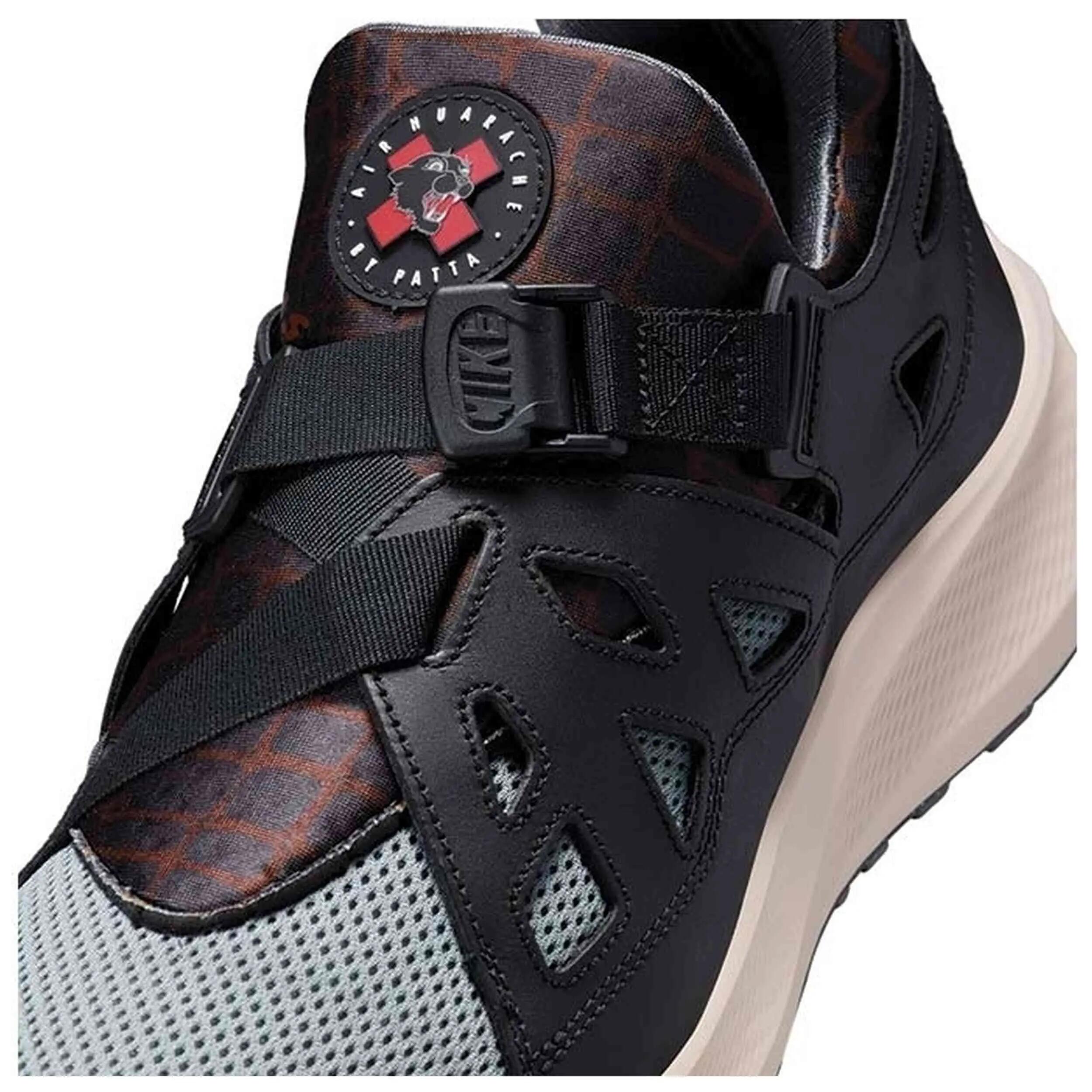 Sapatilhas Nike modelo Nike Air Huarache 20Y24 x Patta "Black" para homem 2/5