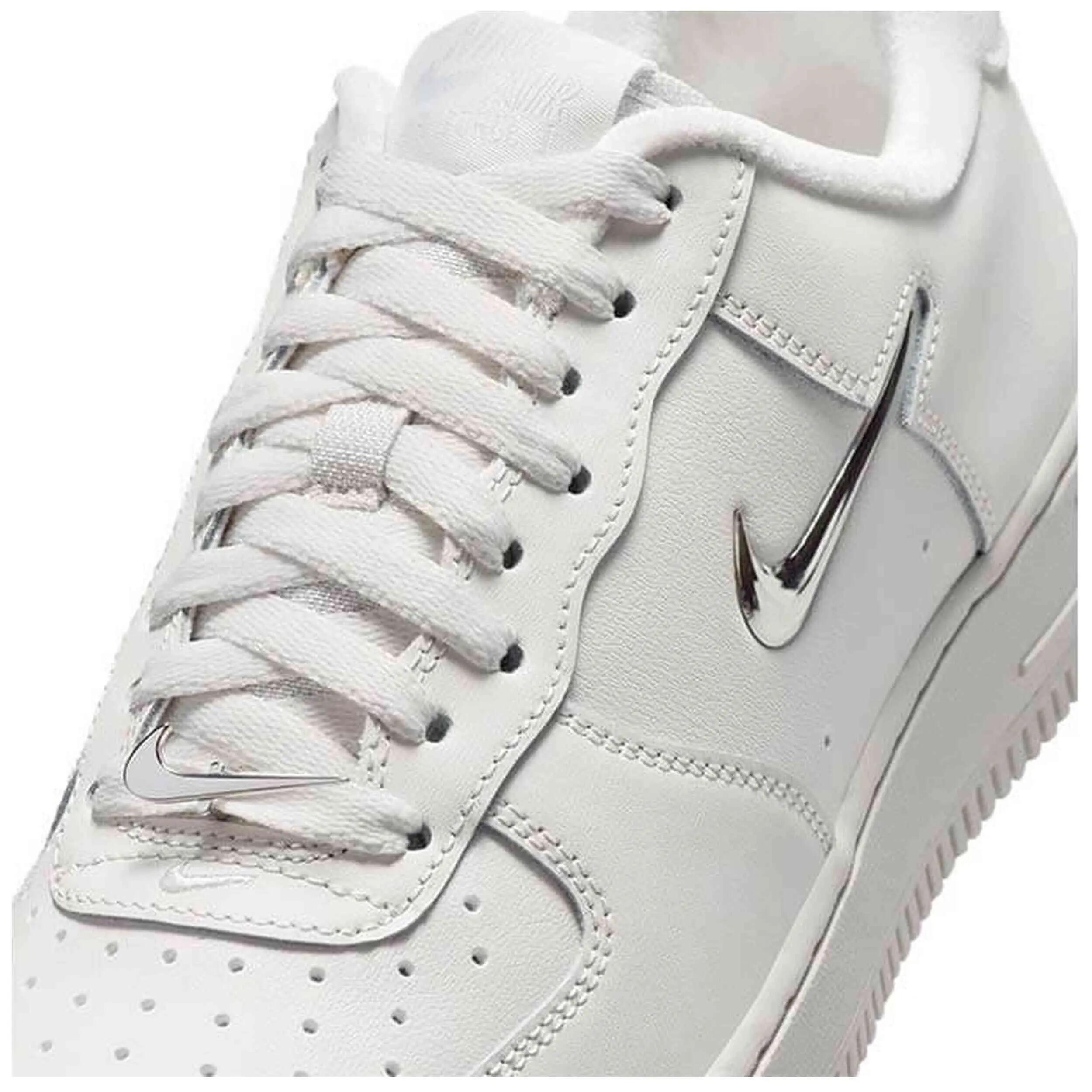 Baskets Nike modèle Nike Air Force 1 '07 "Phantom" pour femmes 5/5
