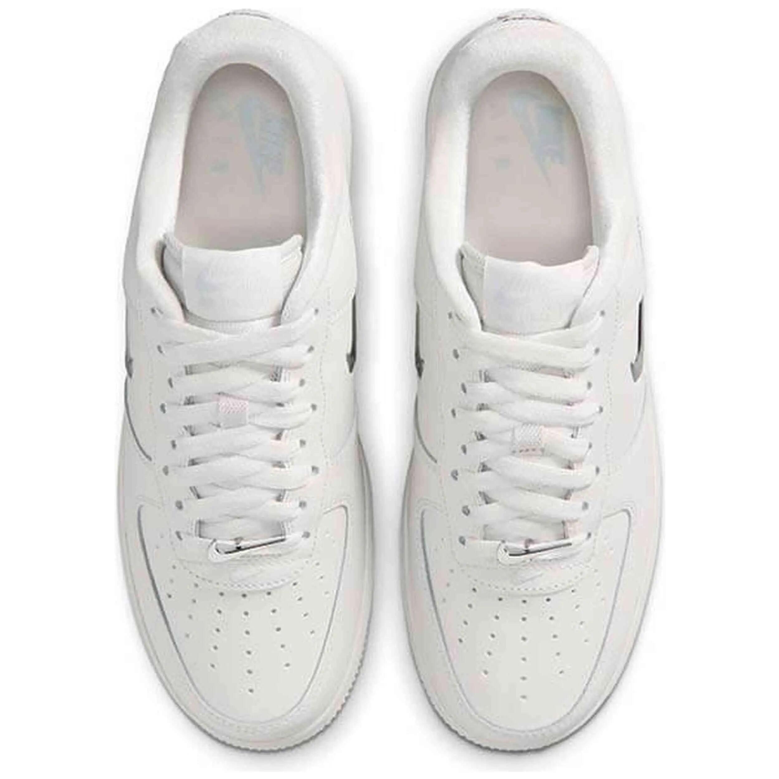 Baskets Nike modèle Nike Air Force 1 '07 "Phantom" pour femmes 3/5