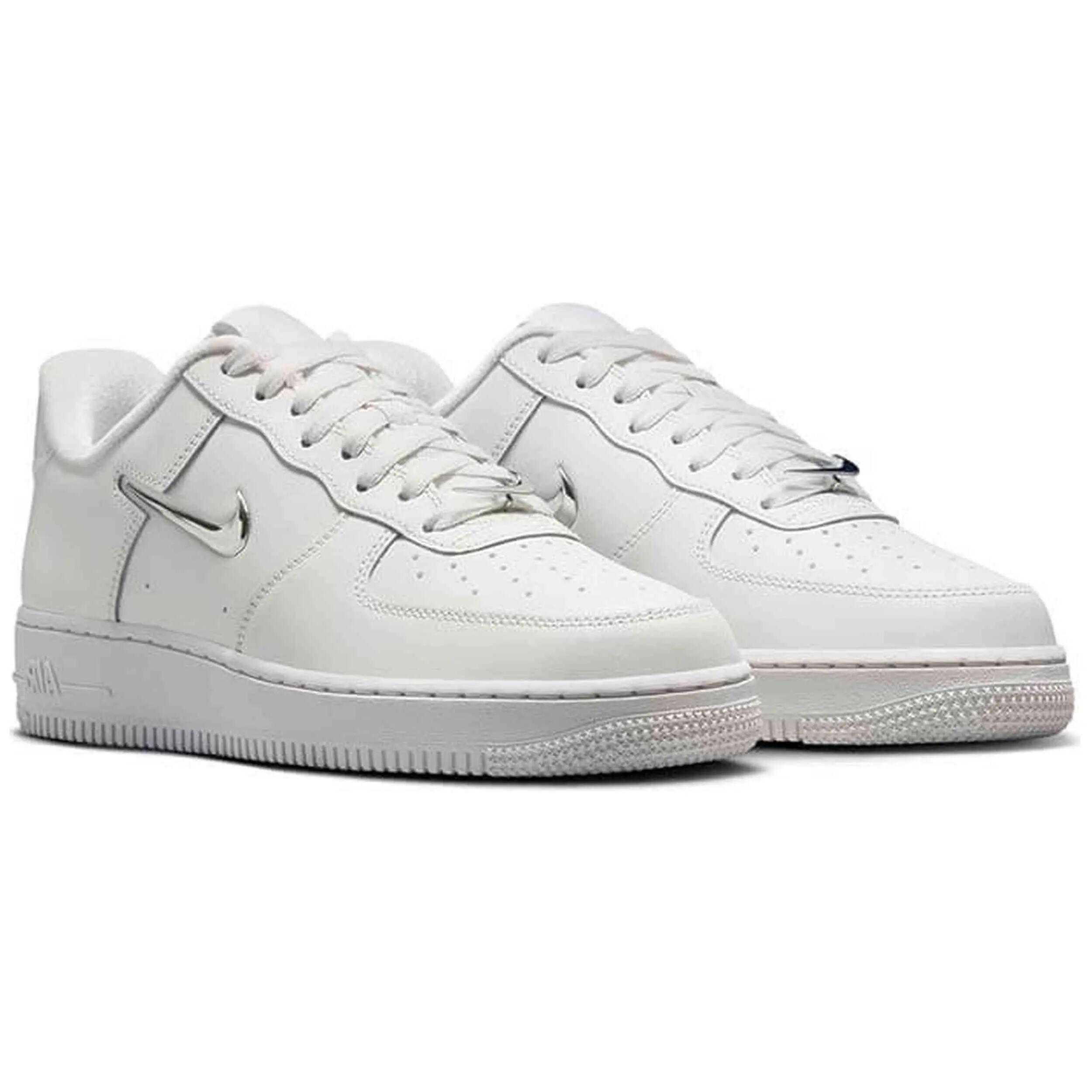 Baskets Nike modèle Nike Air Force 1 '07 "Phantom" pour femmes 2/5