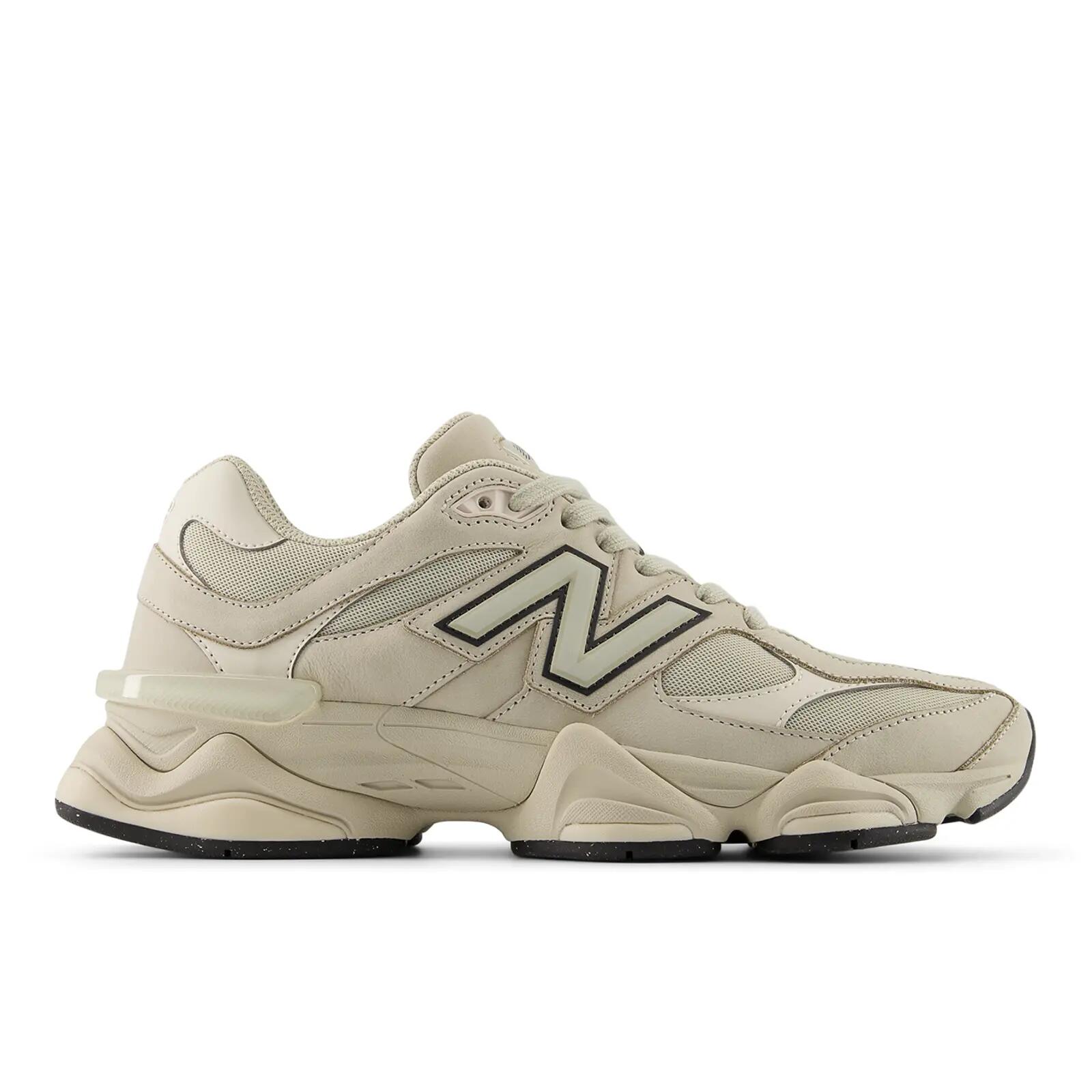 NEW BALANCE picture
