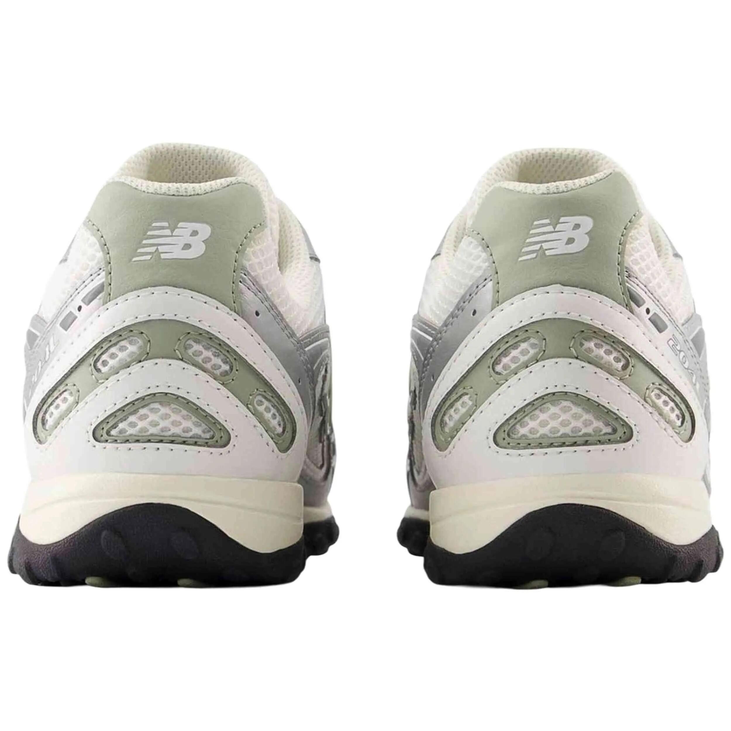 New Balance 204L - Silver Metallic Garter Snake 4/5